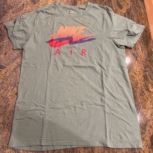 Men's Nike Air T Shirt (Small)